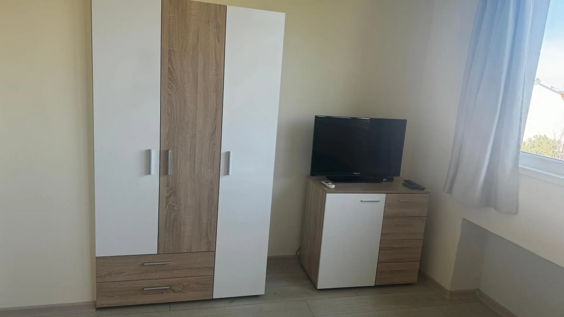 Avelov Art Apartment Burgas